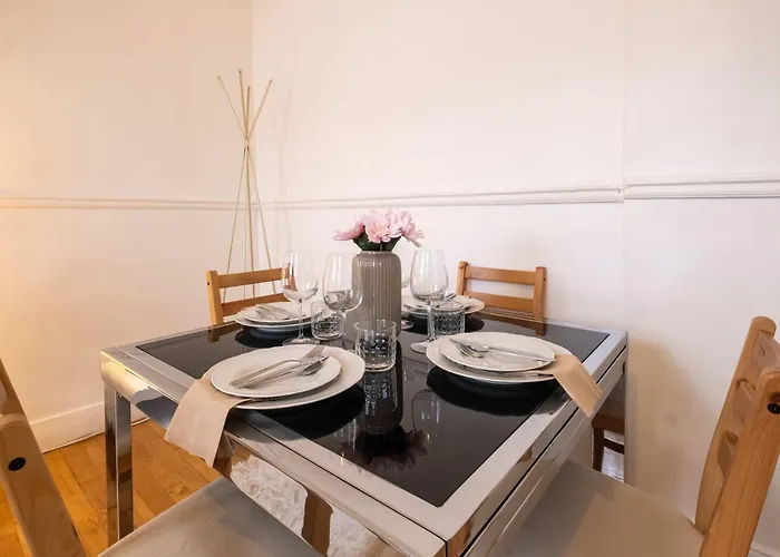 Bright 1br Opera & Grands Boulevards Lejlighed